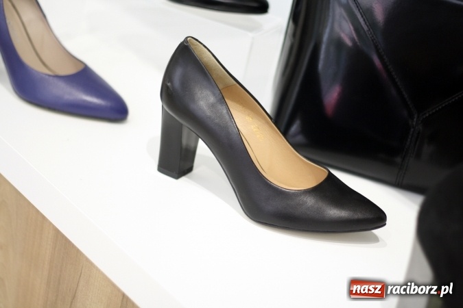 Zdjęcie w galerii na portalu naszraciborz.pl: Meca Obuwie – odnowiony salon obuwia już otwarty! wiadomości z regionu