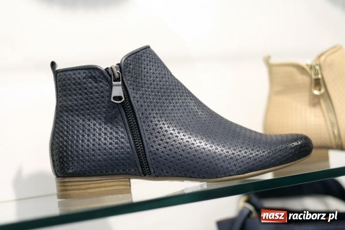 Zdjęcie w galerii na portalu naszraciborz.pl: Meca Obuwie – odnowiony salon obuwia już otwarty! wiadomości z regionu