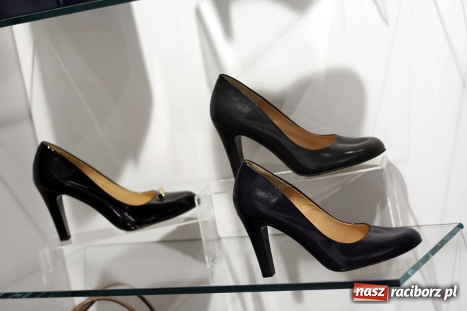 Zdjęcie w galerii na portalu naszraciborz.pl: Meca Obuwie – odnowiony salon obuwia już otwarty! wiadomości z regionu