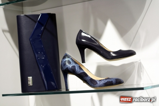Zdjęcie w galerii na portalu naszraciborz.pl: Meca Obuwie – odnowiony salon obuwia już otwarty! wiadomości z regionu