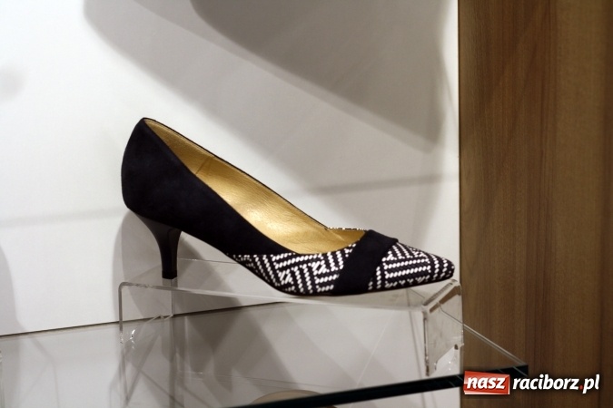 Zdjęcie w galerii na portalu naszraciborz.pl: Meca Obuwie – odnowiony salon obuwia już otwarty! wiadomości z regionu