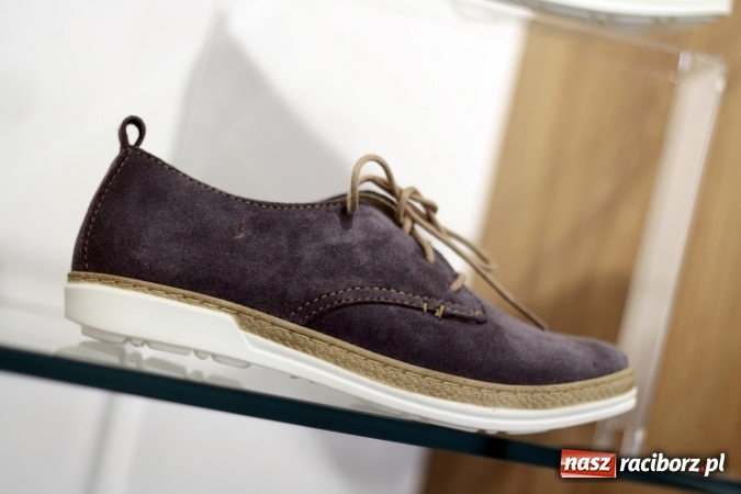 Zdjęcie w galerii na portalu naszraciborz.pl: Meca Obuwie – odnowiony salon obuwia już otwarty! wiadomości z regionu