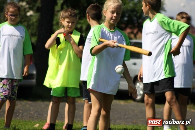 Zdjęcie w galerii na portalu naszraciborz.pl: Schlagballiści z Cyprzanowa i Wojnowic wsp&oacute;lnie trenują na Mistrzostwa Polski wiadomości z regionu