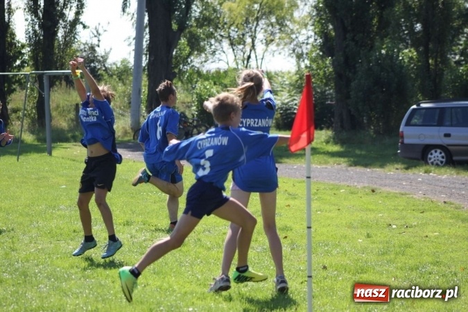 Zdjęcie w galerii na portalu naszraciborz.pl: Schlagballiści z Cyprzanowa i Wojnowic wsp&oacute;lnie trenują na Mistrzostwa Polski wiadomości z regionu