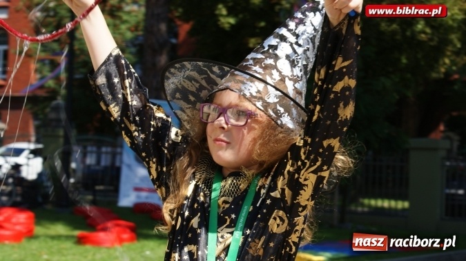 Zdjęcie w galerii na portalu naszraciborz.pl: Lato z biblioteką: Niech żyje bal!  wiadomości z regionu