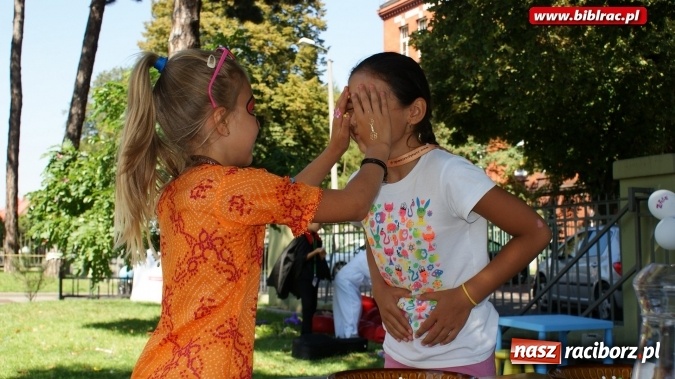 Zdjęcie w galerii na portalu naszraciborz.pl: Lato z biblioteką: Niech żyje bal!  wiadomości z regionu