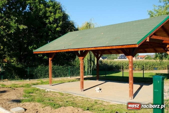 Zdjęcie w galerii na portalu naszraciborz.pl: Powstała pierwsza piramida wspinaczkowa w Raciborzu wiadomości z regionu