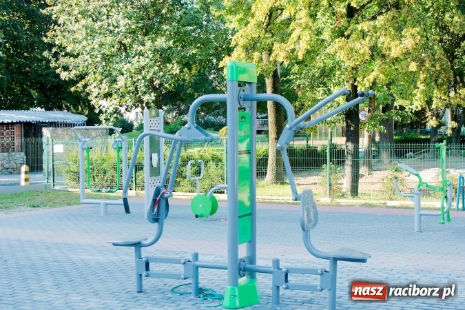 Zdjęcie w galerii na portalu naszraciborz.pl: Powstała pierwsza piramida wspinaczkowa w Raciborzu wiadomości z regionu