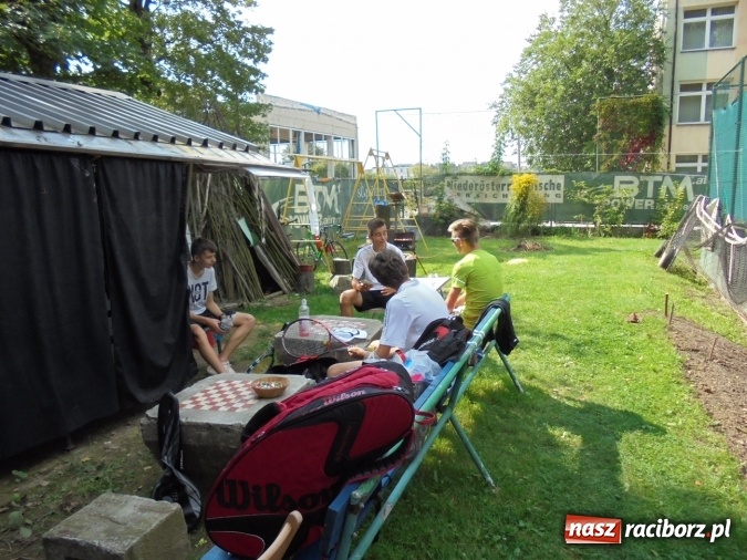 Zdjęcie w galerii na portalu naszraciborz.pl: Turniej tenisowy przy Łąkowej z okazji 36. rocznicy powstania Solidarności wiadomości z regionu