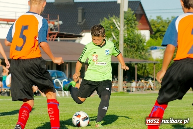 Zdjęcie w galerii na portalu naszraciborz.pl: Mendel goli w Cyprzanowie. Unia Racibórz bezlitosna wiadomości z regionu