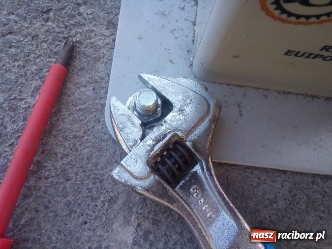 Zdjęcie w galerii na portalu naszraciborz.pl: Nie kuśmy złodziei i wandali! Czytelnik wskazuje na małą niedoróbkę wiadomości z regionu