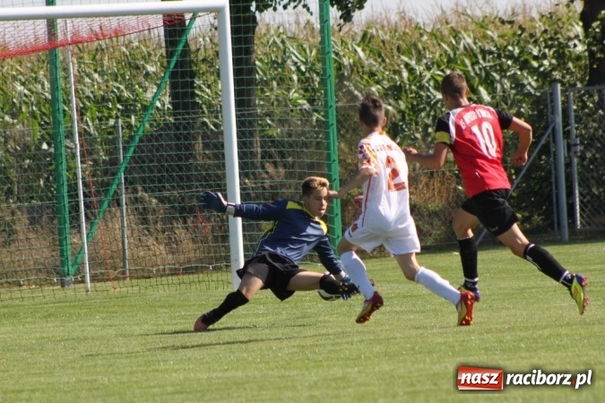 Zdjęcie w galerii na portalu naszraciborz.pl: Trampkarze KS Naprzód Borucin pokonali LKS Zameczek Czernicę  wiadomości z regionu