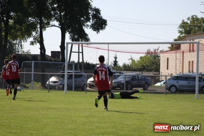 Zdjęcie w galerii na portalu naszraciborz.pl: Trampkarze KS Naprzód Borucin pokonali LKS Zameczek Czernicę  wiadomości z regionu