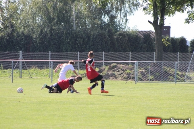 Zdjęcie w galerii na portalu naszraciborz.pl: Trampkarze KS Naprzód Borucin pokonali LKS Zameczek Czernicę  wiadomości z regionu