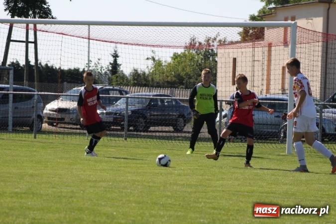Zdjęcie w galerii na portalu naszraciborz.pl: Trampkarze KS Naprzód Borucin pokonali LKS Zameczek Czernicę  wiadomości z regionu