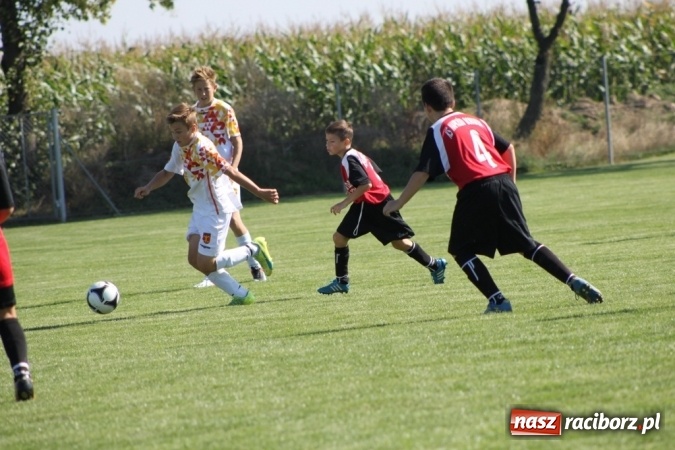 Zdjęcie w galerii na portalu naszraciborz.pl: Trampkarze KS Naprzód Borucin pokonali LKS Zameczek Czernicę  wiadomości z regionu