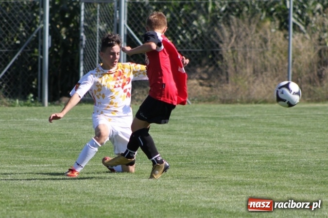 Zdjęcie w galerii na portalu naszraciborz.pl: Trampkarze KS Naprzód Borucin pokonali LKS Zameczek Czernicę  wiadomości z regionu