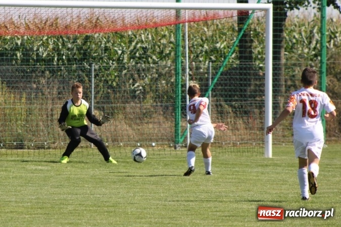 Zdjęcie w galerii na portalu naszraciborz.pl: Trampkarze KS Naprzód Borucin pokonali LKS Zameczek Czernicę  wiadomości z regionu