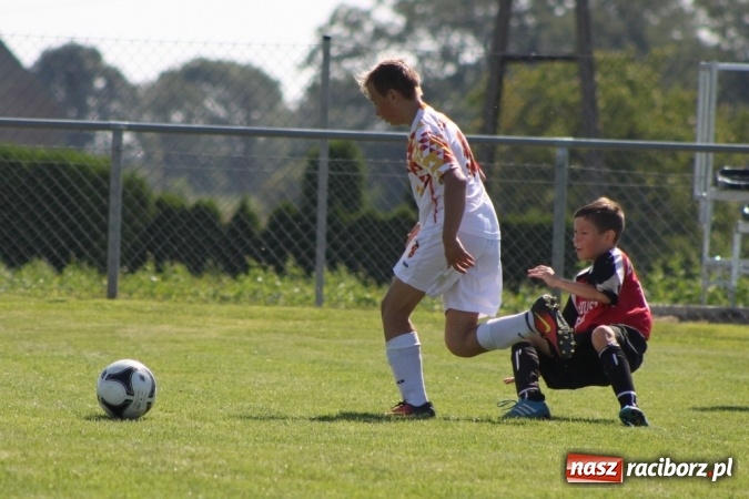 Zdjęcie w galerii na portalu naszraciborz.pl: Trampkarze KS Naprzód Borucin pokonali LKS Zameczek Czernicę  wiadomości z regionu