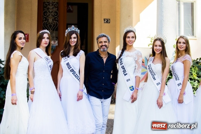 Zdjęcie w galerii na portalu naszraciborz.pl: Plejada znanych artystów w Zakrzowie na XIX Jeździeckich Mistrzostwach Gwiazd - Art Cup wiadomości z regionu