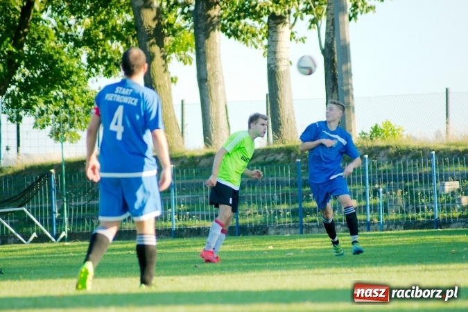 Zdjęcie w galerii na portalu naszraciborz.pl: A klasa: Nieudana pogoń Startu. Krzanowice nadal na czele wiadomości z regionu