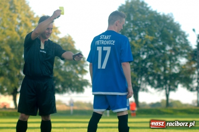 Zdjęcie w galerii na portalu naszraciborz.pl: A klasa: Nieudana pogoń Startu. Krzanowice nadal na czele wiadomości z regionu