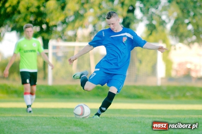 Zdjęcie w galerii na portalu naszraciborz.pl: A klasa: Nieudana pogoń Startu. Krzanowice nadal na czele wiadomości z regionu