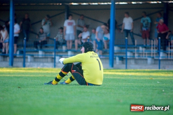 Zdjęcie w galerii na portalu naszraciborz.pl: A klasa: Nieudana pogoń Startu. Krzanowice nadal na czele wiadomości z regionu