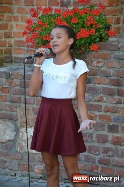 Zdjęcie w galerii na portalu naszraciborz.pl: Jontek i przyjaciele, czyli spotkanie muzyczne w ramach cyklu Piosenki na Zamku czar... wiadomości z regionu