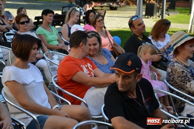 Zdjęcie w galerii na portalu naszraciborz.pl: Jontek i przyjaciele, czyli spotkanie muzyczne w ramach cyklu Piosenki na Zamku czar... wiadomości z regionu