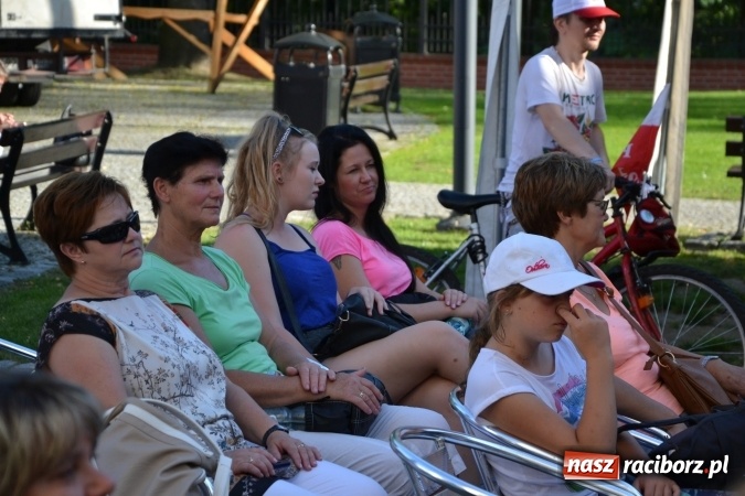 Zdjęcie w galerii na portalu naszraciborz.pl: Jontek i przyjaciele, czyli spotkanie muzyczne w ramach cyklu Piosenki na Zamku czar... wiadomości z regionu