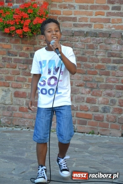 Zdjęcie w galerii na portalu naszraciborz.pl: Jontek i przyjaciele, czyli spotkanie muzyczne w ramach cyklu Piosenki na Zamku czar... wiadomości z regionu