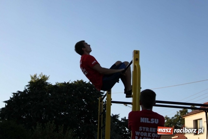 Zdjęcie w galerii na portalu naszraciborz.pl: Street workout atrakcją pierwszego dnia festynu w Wojnowicach wiadomości z regionu
