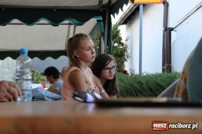 Zdjęcie w galerii na portalu naszraciborz.pl: Street workout atrakcją pierwszego dnia festynu w Wojnowicach wiadomości z regionu