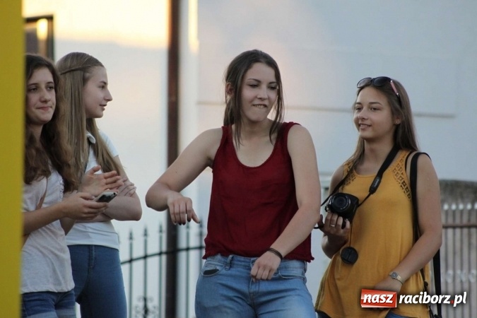 Zdjęcie w galerii na portalu naszraciborz.pl: Street workout atrakcją pierwszego dnia festynu w Wojnowicach wiadomości z regionu