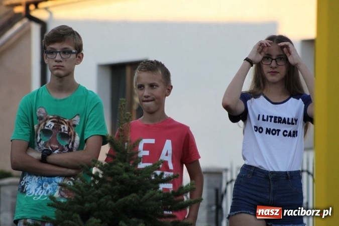 Zdjęcie w galerii na portalu naszraciborz.pl: Street workout atrakcją pierwszego dnia festynu w Wojnowicach wiadomości z regionu