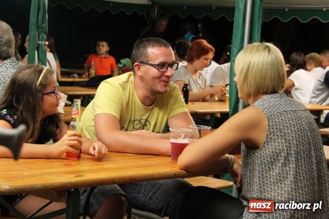Zdjęcie w galerii na portalu naszraciborz.pl: Street workout atrakcją pierwszego dnia festynu w Wojnowicach wiadomości z regionu