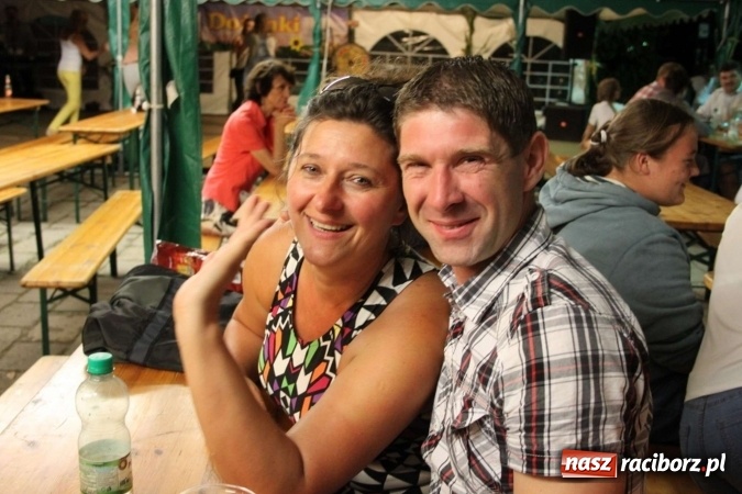 Zdjęcie w galerii na portalu naszraciborz.pl: Street workout atrakcją pierwszego dnia festynu w Wojnowicach wiadomości z regionu