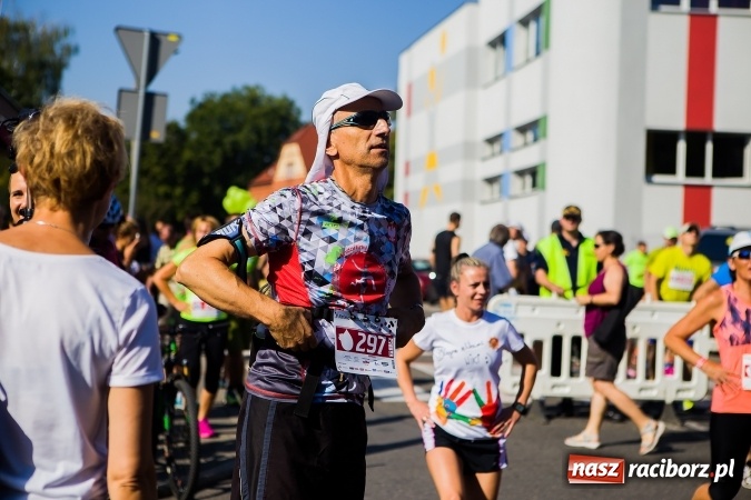 Zdjęcie w galerii na portalu naszraciborz.pl: II Rafako Półmaraton Racibórz. Trzy miejsca na podium dla Kenijczyków i rekord trasy wiadomości z regionu