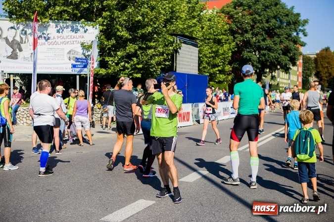 Zdjęcie w galerii na portalu naszraciborz.pl: II Rafako Półmaraton Racibórz. Trzy miejsca na podium dla Kenijczyków i rekord trasy wiadomości z regionu