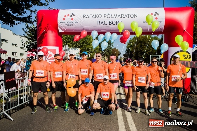 Zdjęcie w galerii na portalu naszraciborz.pl: II Rafako Półmaraton Racibórz. Trzy miejsca na podium dla Kenijczyków i rekord trasy wiadomości z regionu