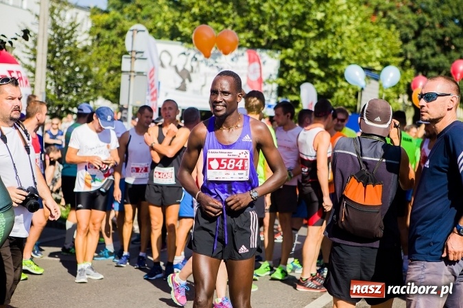 Zdjęcie w galerii na portalu naszraciborz.pl: II Rafako Półmaraton Racibórz. Trzy miejsca na podium dla Kenijczyków i rekord trasy wiadomości z regionu