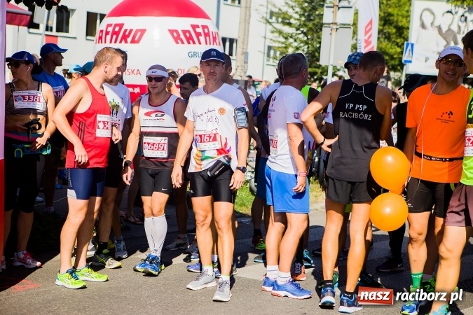 Zdjęcie w galerii na portalu naszraciborz.pl: II Rafako Półmaraton Racibórz. Trzy miejsca na podium dla Kenijczyków i rekord trasy wiadomości z regionu