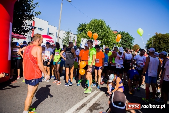 Zdjęcie w galerii na portalu naszraciborz.pl: II Rafako Półmaraton Racibórz. Trzy miejsca na podium dla Kenijczyków i rekord trasy wiadomości z regionu