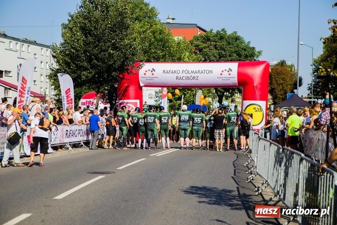Zdjęcie w galerii na portalu naszraciborz.pl: II Rafako Półmaraton Racibórz. Trzy miejsca na podium dla Kenijczyków i rekord trasy wiadomości z regionu