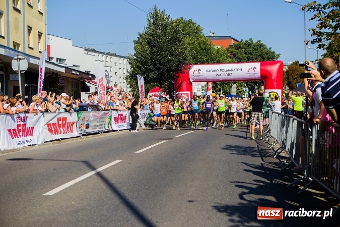 Zdjęcie w galerii na portalu naszraciborz.pl: II Rafako Półmaraton Racibórz. Trzy miejsca na podium dla Kenijczyków i rekord trasy wiadomości z regionu