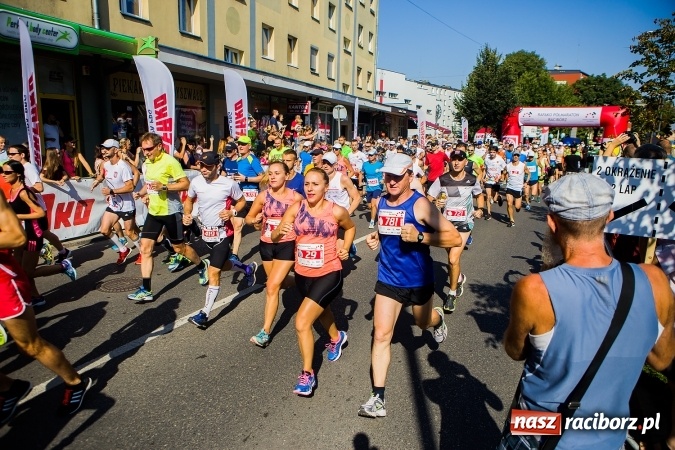 Zdjęcie w galerii na portalu naszraciborz.pl: II Rafako Półmaraton Racibórz. Trzy miejsca na podium dla Kenijczyków i rekord trasy wiadomości z regionu