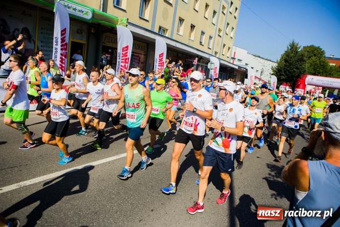 Zdjęcie w galerii na portalu naszraciborz.pl: II Rafako Półmaraton Racibórz. Trzy miejsca na podium dla Kenijczyków i rekord trasy wiadomości z regionu