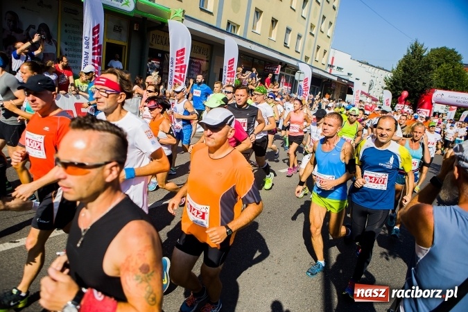 Zdjęcie w galerii na portalu naszraciborz.pl: II Rafako Półmaraton Racibórz. Trzy miejsca na podium dla Kenijczyków i rekord trasy wiadomości z regionu