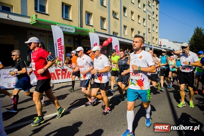 Zdjęcie w galerii na portalu naszraciborz.pl: II Rafako Półmaraton Racibórz. Trzy miejsca na podium dla Kenijczyków i rekord trasy wiadomości z regionu